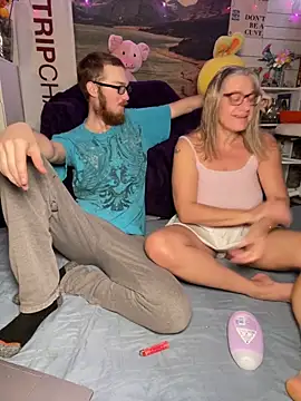 TrenaAnne online show from 04/11/26, 07:28