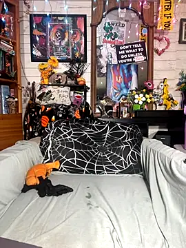 TrenaAnne online show from 10/20/25, 02:50