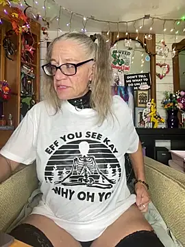 TrenaAnne online show from 10/11/25, 12:22