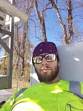 Snapshot of cdressupdiva chatting on 11/04/25, 05:28 cdressupdiva online show from 11/04/25, 05:28