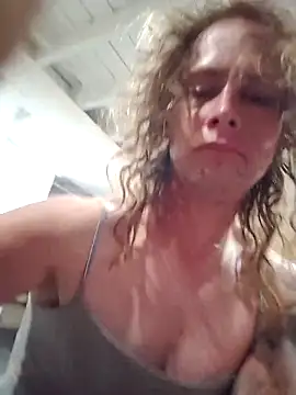 cdressupdiva online show from 04/17/26, 08:06