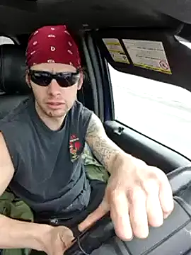 Snapshot of cdressupdiva chatting on 02/20/25, 06:03 cdressupdiva online show from 02/20/25, 06:03