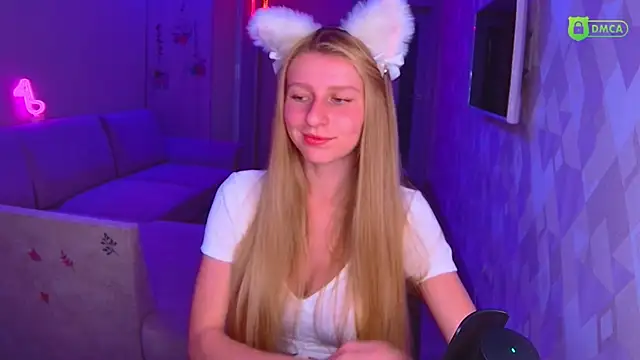 AmaliaQueen online show from 11/01/25, 02:22