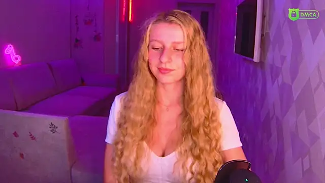 AmaliaQueen online show from 10/27/25, 02:18