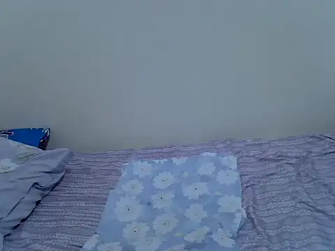 pretty leila2 online show from 12/01/25, 03:13