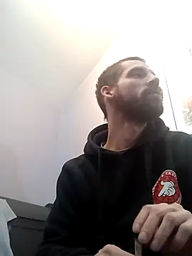 Snapshot of RuleMasterX chatting on 11/21/25, 09:25 RuleMasterX online show from 11/21/25, 09:25