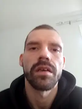 Snapshot of RuleMasterX chatting on 10/28/25, 09:14 RuleMasterX online show from 10/28/25, 09:14