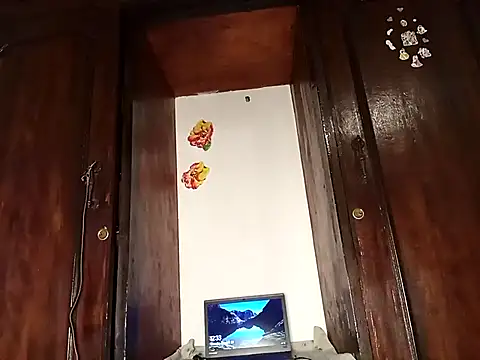 The-Peach-Flexer online show from 10/29/25, 09:36