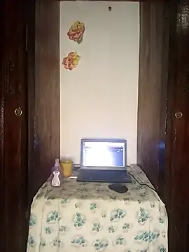 The-Peach-Flexer online show from 11/13/25, 10:02