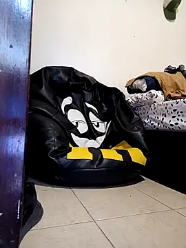 sebasxx97 online show from 10/24/25, 01:43