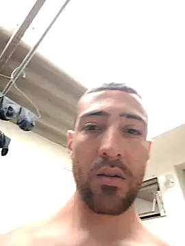 sebasxx97 online show from 11/04/25, 01:37