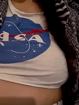 Snapshot of Zanoba-16 chatting on 12/20/25, 09:23 Zanoba-16 online show from 12/20/25, 09:23