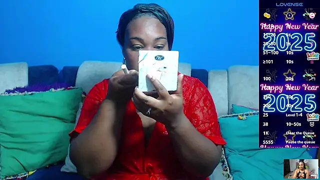 Snapshot of the_pearl199 chatting on 01/17/25, 12:53 the pearl199 online show from 01/17/25, 12:53