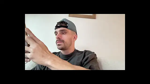 mightgogay online show from 11/09/25, 06:56