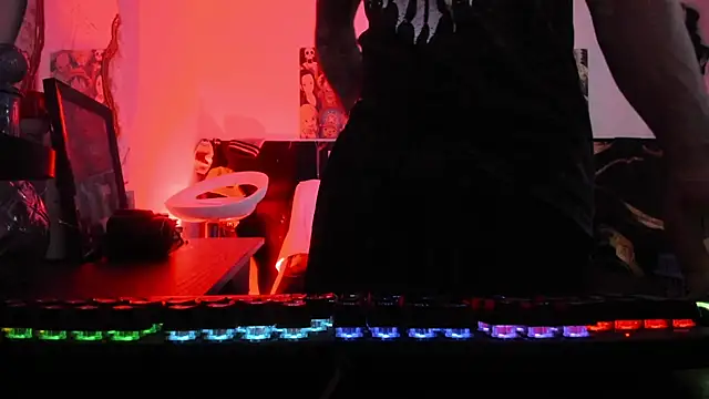 Sisoyalejo420 online show from 12/18/25, 05:45