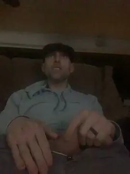 Snapshot of jeffyisabell chatting on 12/29/24, 11:18 jeffyisabell online show from 12/29/24, 11:18