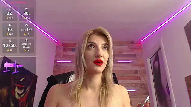 RileyLanna online show from 10/09/25, 03:29