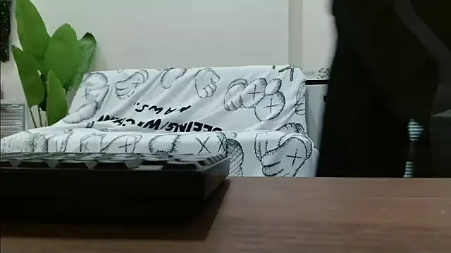 POCARI SWEAT online show from 03/19/26, 05:51