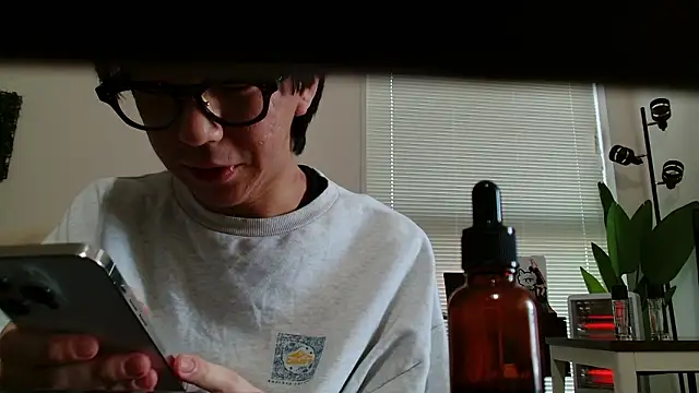 POCARI SWEAT online show from 04/03/26, 04:41