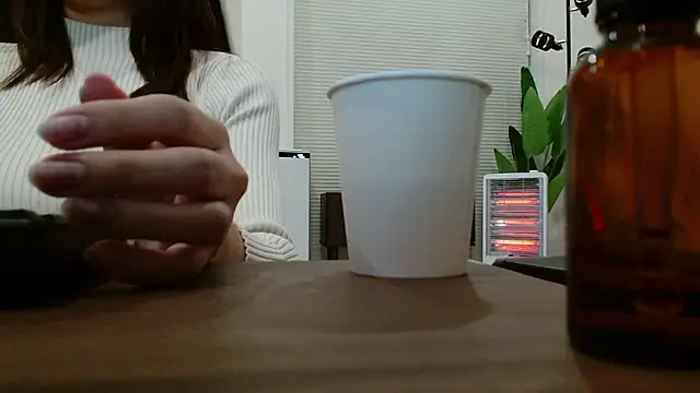 POCARI SWEAT online show from 04/04/26, 02:34