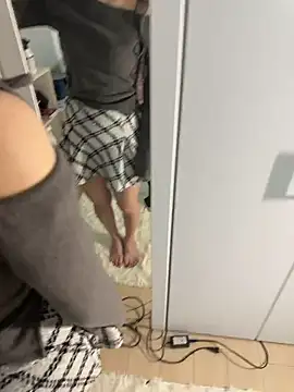 POCARI SWEAT online show from 04/07/26, 02:52