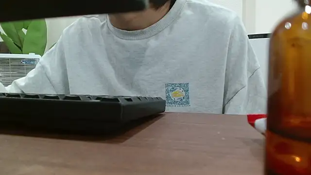 POCARI SWEAT online show from 03/27/26, 04:21