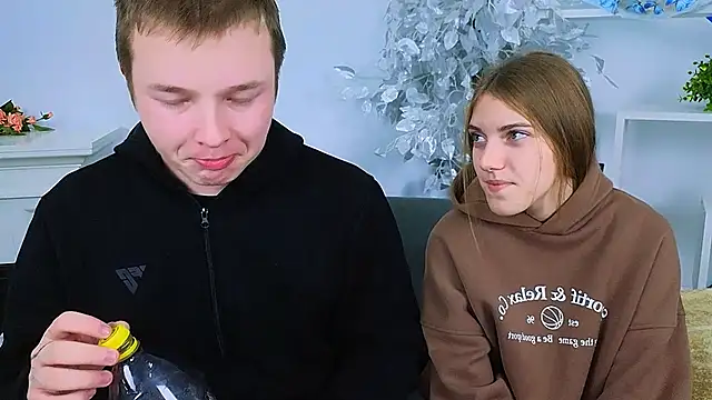  Olli  Stiw  online show from 11/25/25, 08:25