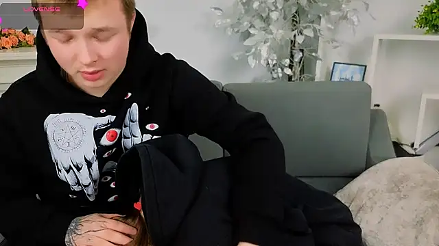  Olli  Stiw  online show from 11/27/25, 08:15