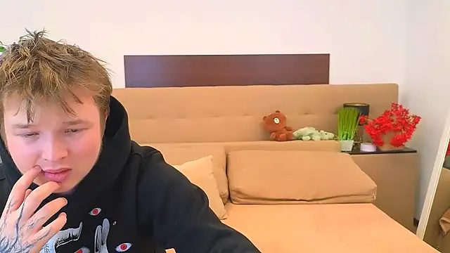  Olli  Stiw  online show from 03/06/26, 09:15