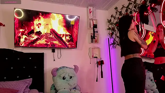 Alaia Asuka online show from 09/29/25, 12:28