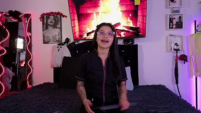 Alaia Asuka online show from 10/19/25, 11:18