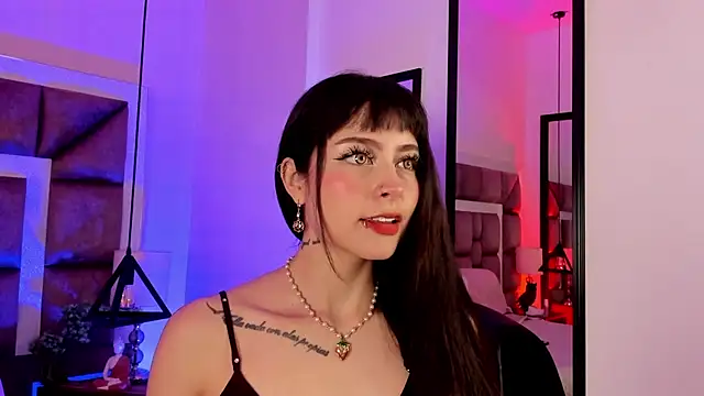 Snapshot of AnnieNasty chatting on 05/01/26, 11:48 AnnieNasty online show from 05/01/26, 11:48