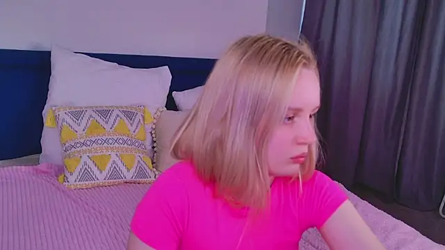 Beatrica Klein online show from 05/26/26, 01:53