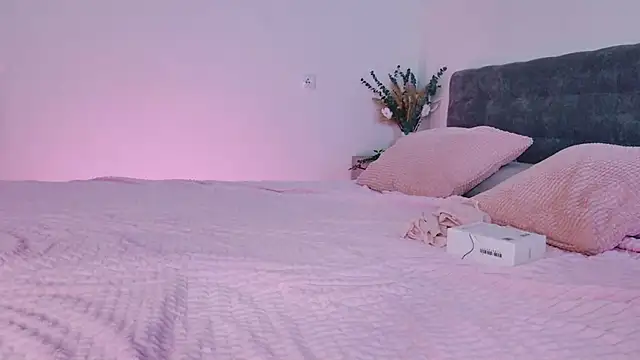 Beatrica Klein online show from 04/20/26, 03:24