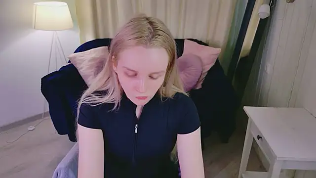 Beatrica Klein online show from 05/04/26, 12:41
