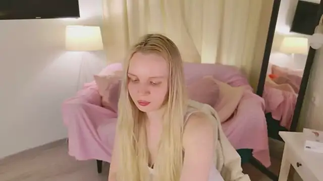 Beatrica Klein online show from 05/13/26, 02:57