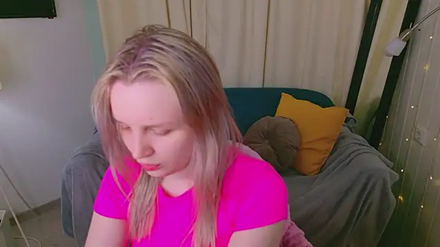 Beatrica Klein online show from 03/24/26, 03:45