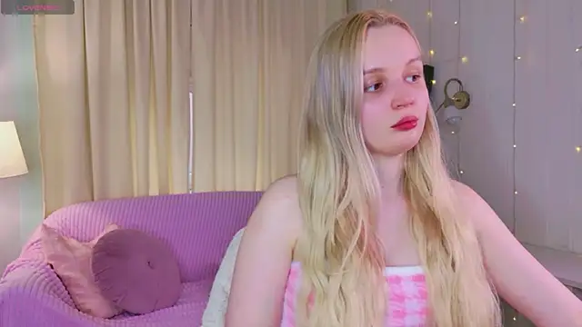 Beatrica Klein online show from 05/11/26, 02:40