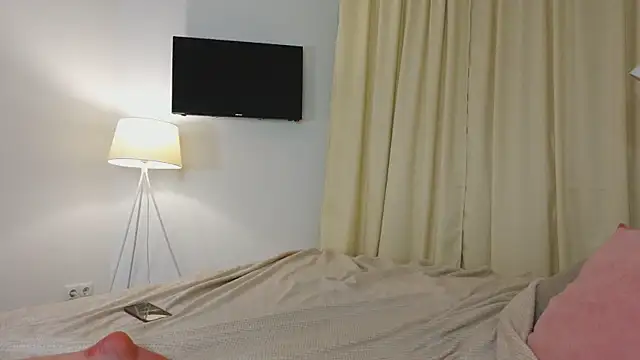 Beatrica Klein online show from 10/03/25, 03:35