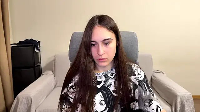 Snapshot of AliceKolltt chatting on 06/10/26, 08:21 AliceKolltt online show from 06/10/26, 08:21