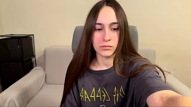 AliceKolltt online show from 04/15/26, 07:07