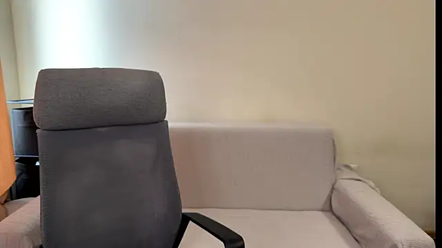 AliceKolltt online show from 02/06/26, 10:44