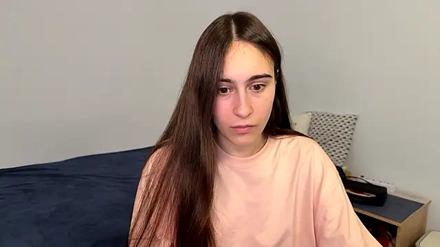 Snapshot of AliceKolltt chatting on 05/24/26, 05:02 AliceKolltt online show from 05/24/26, 05:02
