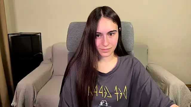 Snapshot of AliceKolltt chatting on 05/25/26, 10:08 AliceKolltt online show from 05/25/26, 10:08