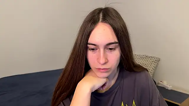 Snapshot of AliceKolltt chatting on 05/01/26, 09:31 AliceKolltt online show from 05/01/26, 09:31