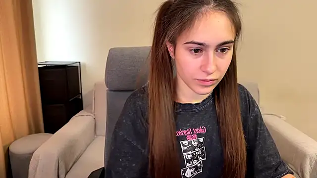 AliceKolltt online show from 11/17/25, 08:29