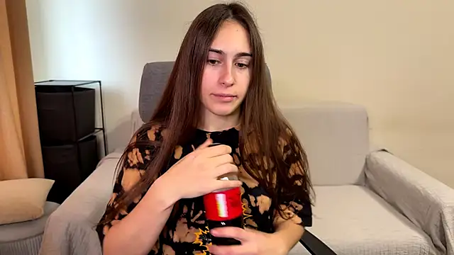 AliceKolltt online show from 11/11/25, 10:32