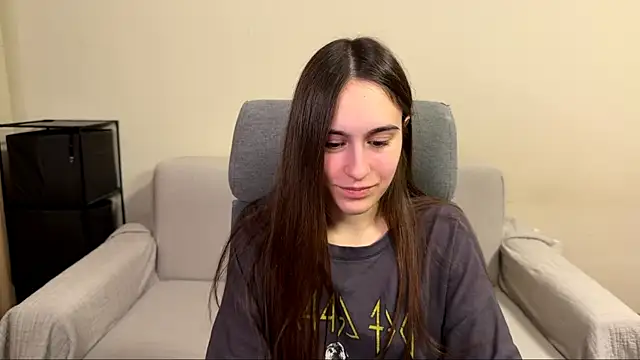 AliceKolltt online show from 04/15/26, 07:58