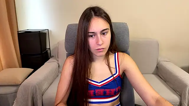 AliceKolltt online show from 11/12/25, 09:57