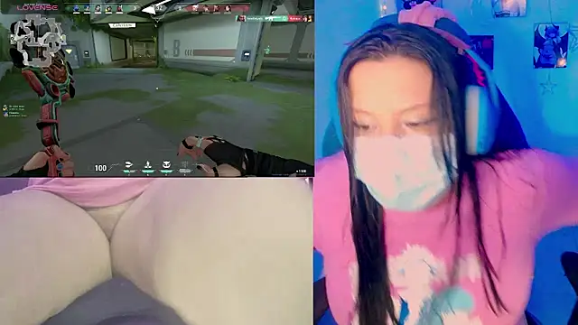 Snapshot of crystal7u7 chatting on 02/27/25, 04:35 crystal7u7 online show from 02/27/25, 04:35